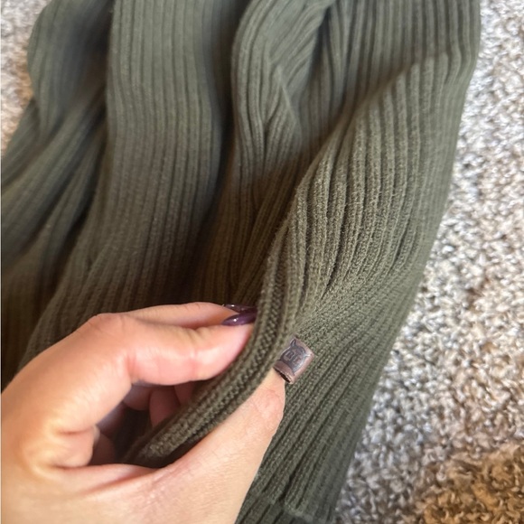 Ralph Lauren Forest Green Ribbed Turtleneck Sweater - Picture 4 of 4